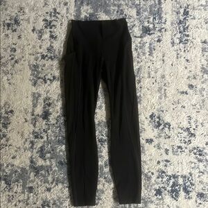 LuluLemon Black Align leggings size 2 with pockets 28"